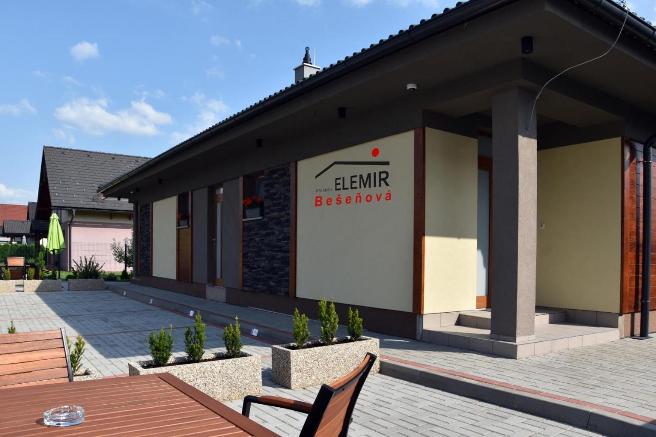Elemir Apartamento Bešeňová Exterior foto