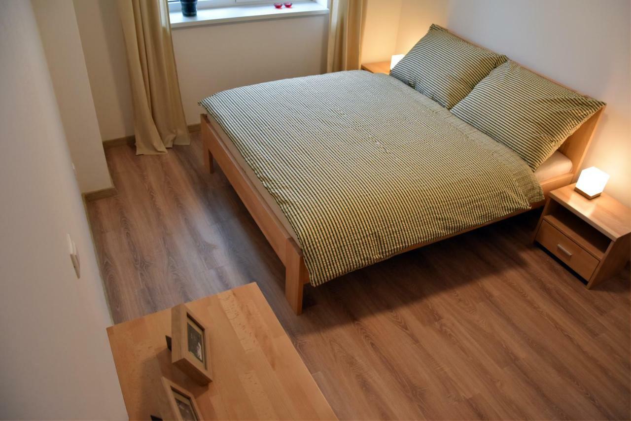 Elemir Apartamento Bešeňová Exterior foto
